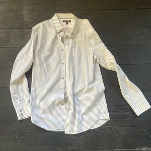 Dress shirt from banana republic, size medium slim